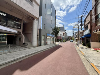 【駐車場】 | 部屋番号：1階 | 前面道路