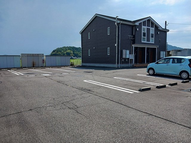 サンリット　氏家Ｂの駐車場