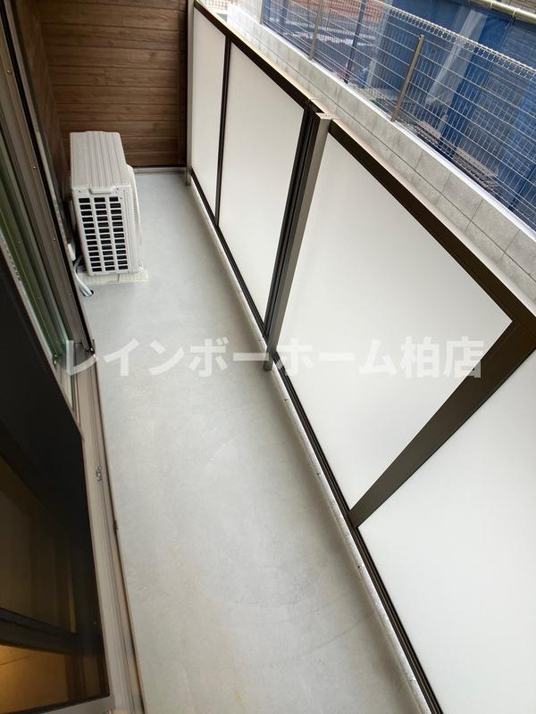 特典：仲介手数料が無料です!!のバルコニー|バルコニーがあります