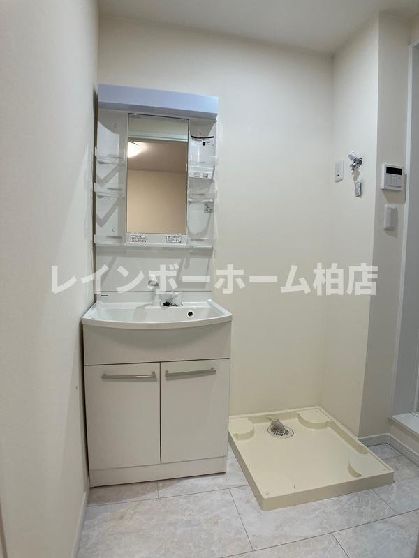 特典：仲介手数料が無料です!!の洗面所|コンパクトで使いやすい洗面所