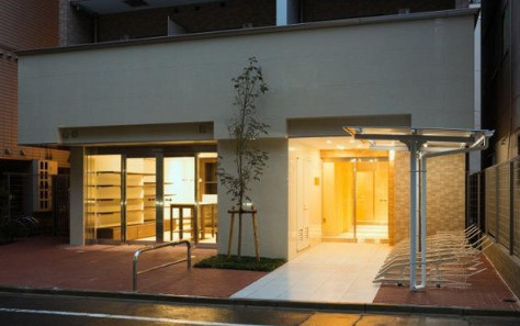 文京区本郷３丁目の賃貸マンションのエントランス