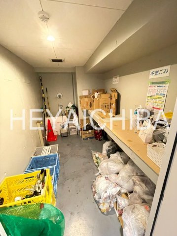 プライムコート上野のその他共用部分|ゴミ置場