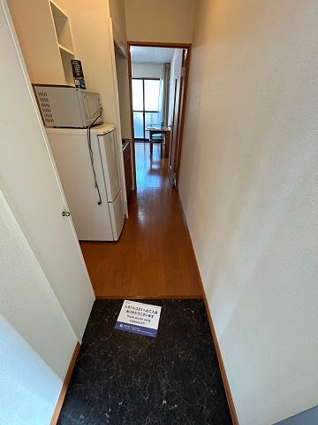 尼崎市武庫川町１丁目のアパートの玄関