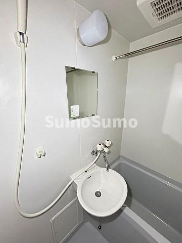 レオパレスミツマツⅦの洗面所