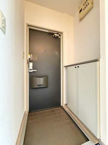 クレストディアコートの外観