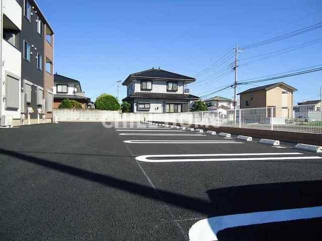プリムローズの駐車場|当社、チルホームのHPもご覧ください(^^)/物件情報多数♪