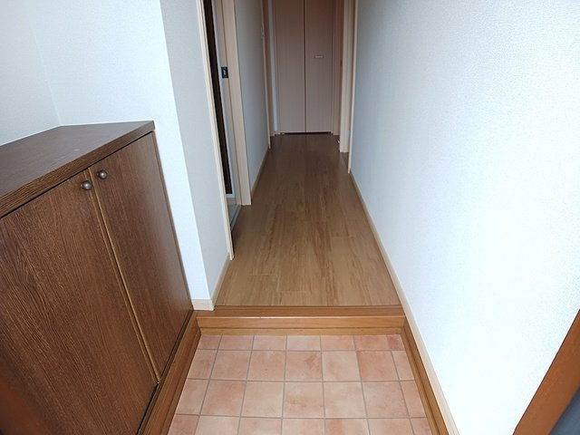 アクロポリス１の玄関