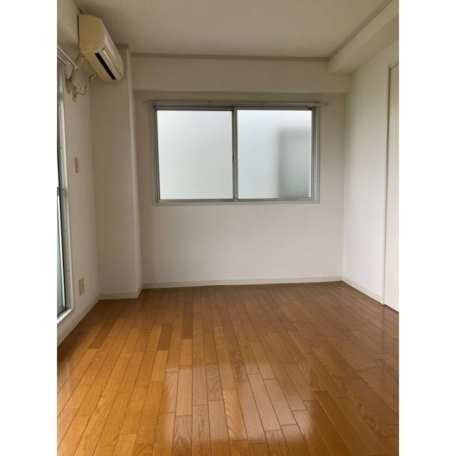 グランリッチ園田の寝室