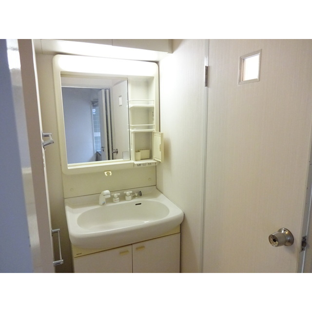 グランリッチ園田の洗面所