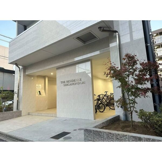 【エントランス】 | THE RESIDENCE SHIGAHONDORI 