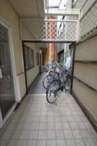 両国アーバンハウスの駐車場