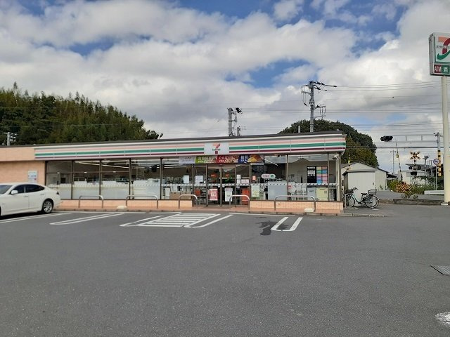 ルミエール取手の周辺|セブンイレブン取手井野1丁目店まで1310m