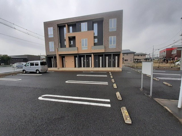 ティアラ　プリンスの駐車場|駐車場があります