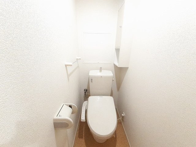 ティアラ　プリンスのトイレ|ゆったりとした空間のトイレです
