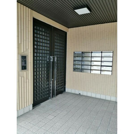 【エントランス】 | エスポワール尾崎