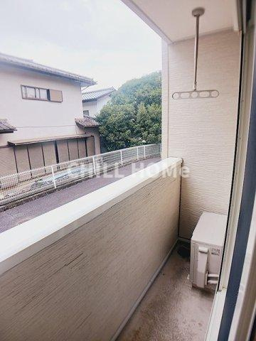 メゾン　Ｗｉｓｔｅｒｉａのバルコニー|当社、チルホームのHPもご覧ください(^^)/物件情報多数♪
