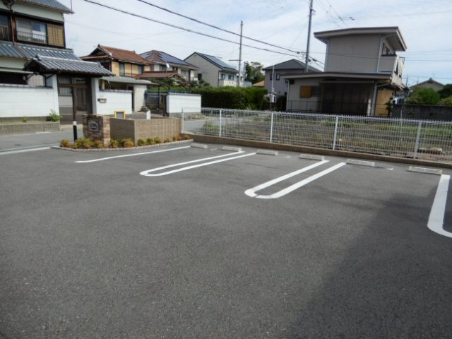 シエラメールの駐車場