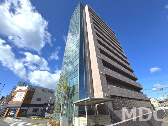 徳島市佐古六番町の賃貸マンションの駐車場