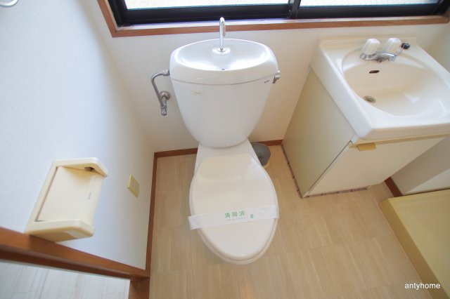 SENSE UMEKITA　仲介手数料無料のトイレ