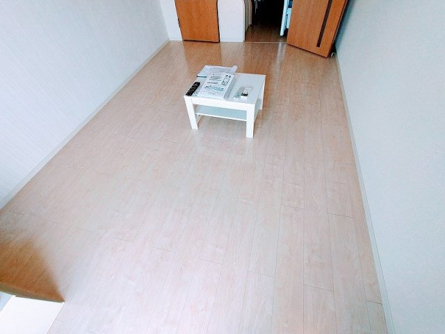 ミランダあおいの居間・リビング|こちらのリビングで趣味の時間をお楽しみください