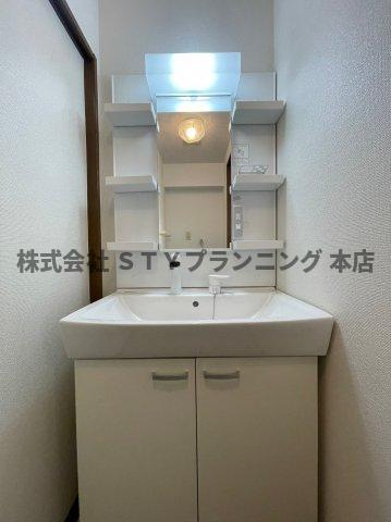 仲介手数料0円！！FILL SHINEの洗面所