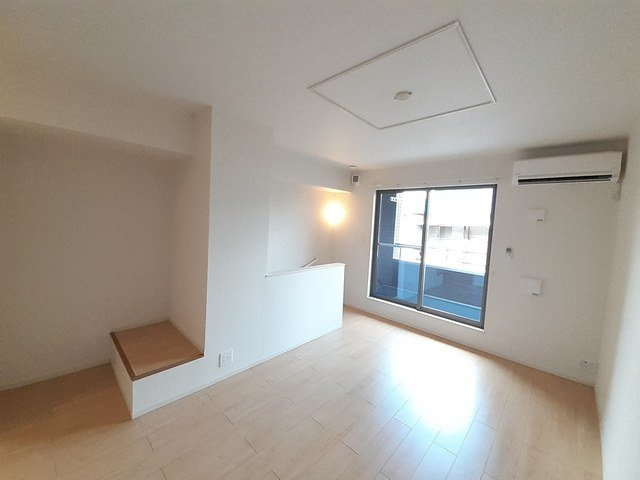 シカタ　ロジュマンの居間・リビング