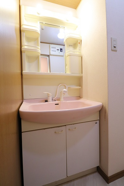 アーバンヒル広川【キャッシュバック対象物件】の独立洗面台|独立洗面台、朝の身支度には欠かせません