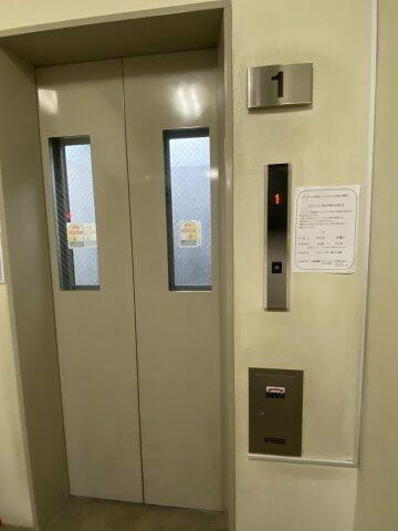 シャトーポレール若林の設備|エレベーター