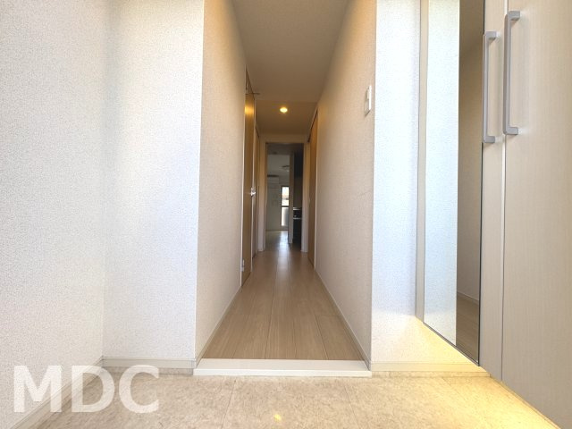 徳島市佐古六番町の賃貸マンションの玄関