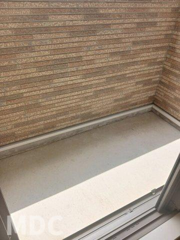 徳島市南佐古六番町のアパートのバルコニー
