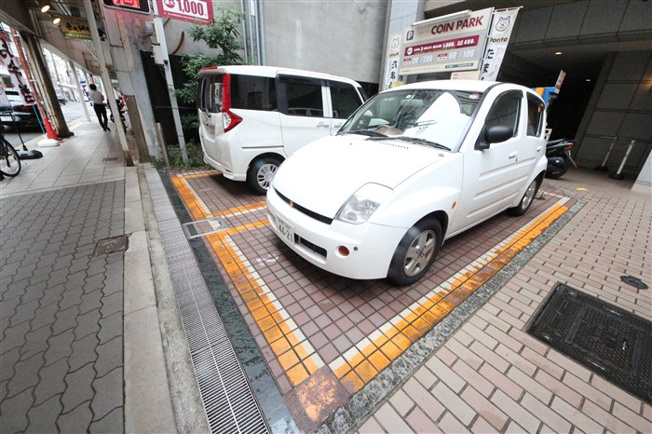 【駐車場】 | クラウンハイム北心斎橋フラワーコート