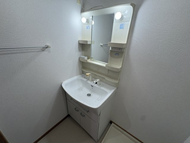 ヴィーヴル　スミヨシの洗面所