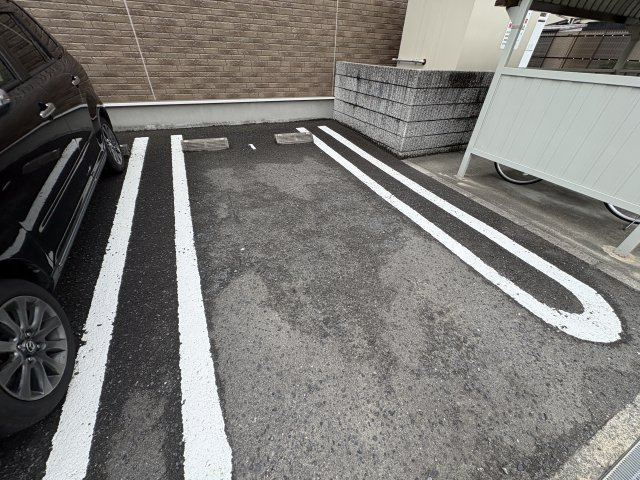 ヴィーヴル　スミヨシの駐車場