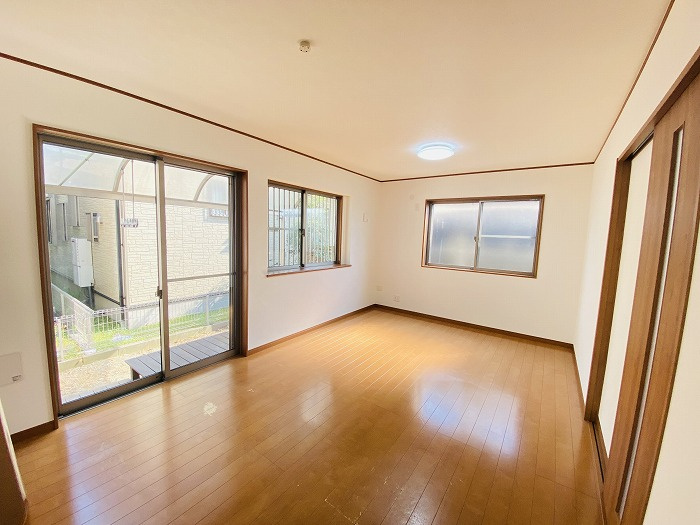 名古屋市西区清里町の居間・リビング