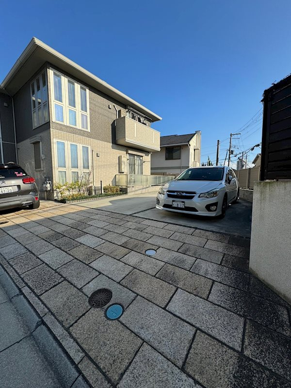 神戸市須磨区月見山町３丁目のアパートの外観