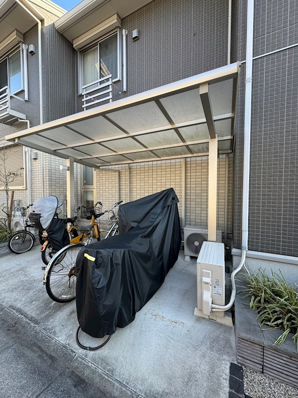 神戸市須磨区月見山町３丁目のアパートの外観