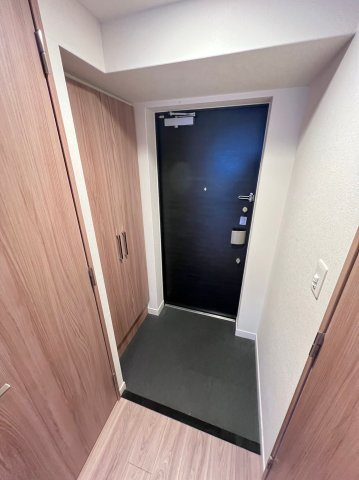 プレサンス松屋町グレースの玄関