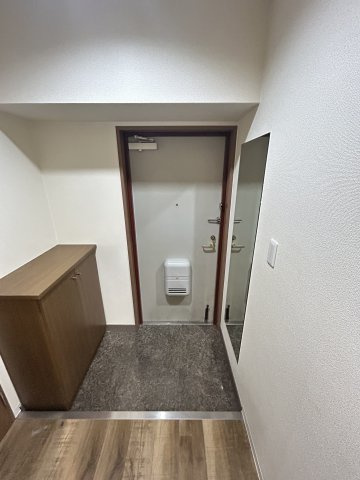フジマンションの玄関