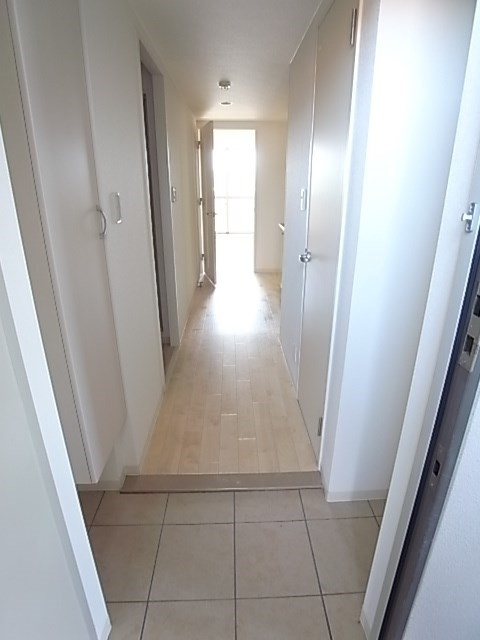 尼崎市水堂町１丁目の賃貸マンションの玄関|玄関です