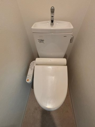 アドバンス大阪城グラシアのトイレ