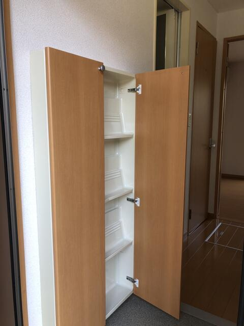 向山パーク５の収納