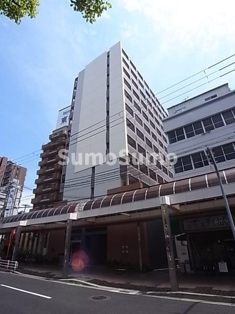 ラ・ウェゾン湊川公園の外観