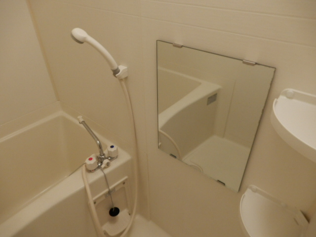 シュープリームの浴室