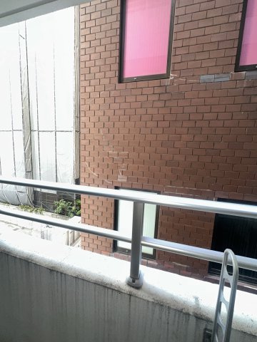 浄水プレイスの玄関