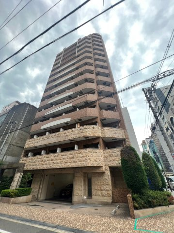 プレサンス心斎橋リベルタの外観