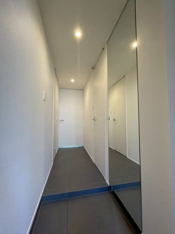 Ropponmatsu View Apartmentの玄関