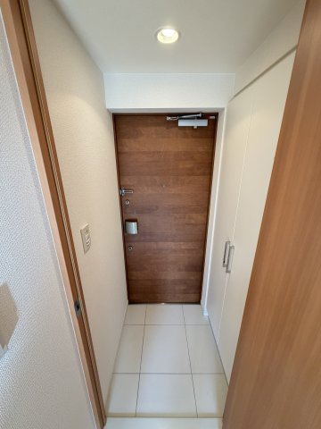 エスライズ西本町の玄関