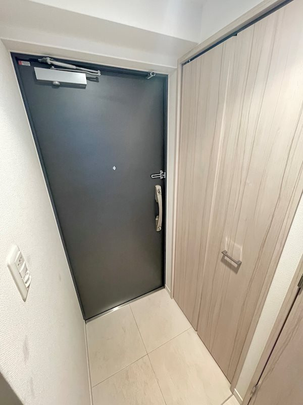 S-RESIDENCE南堀江の玄関