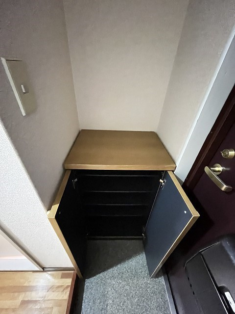 キングガーデンの玄関