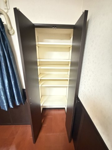 ロイヤル神戸北野通りの収納